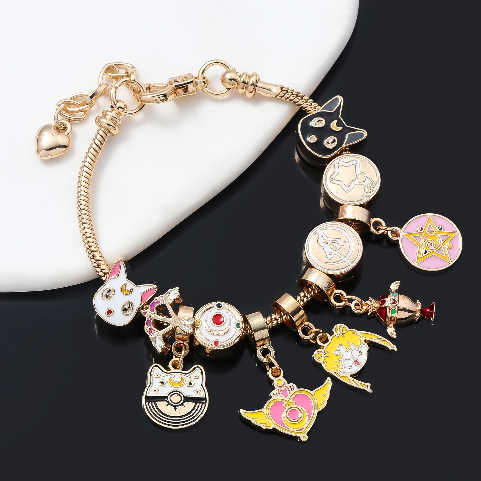 Anime Kawaii Sailor Moon Charms Bracelets Tsukino Usagi Pendant Luna Cat Beads Bangles Cospaly Props Chains for Women Girl Gift