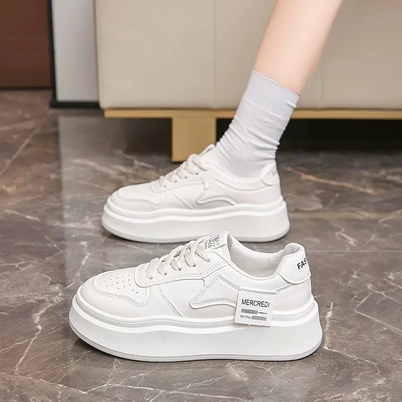 

Spring/summer new style genuine leather platform casual sports sneakers fashionable thick sole heightening white shoes for women