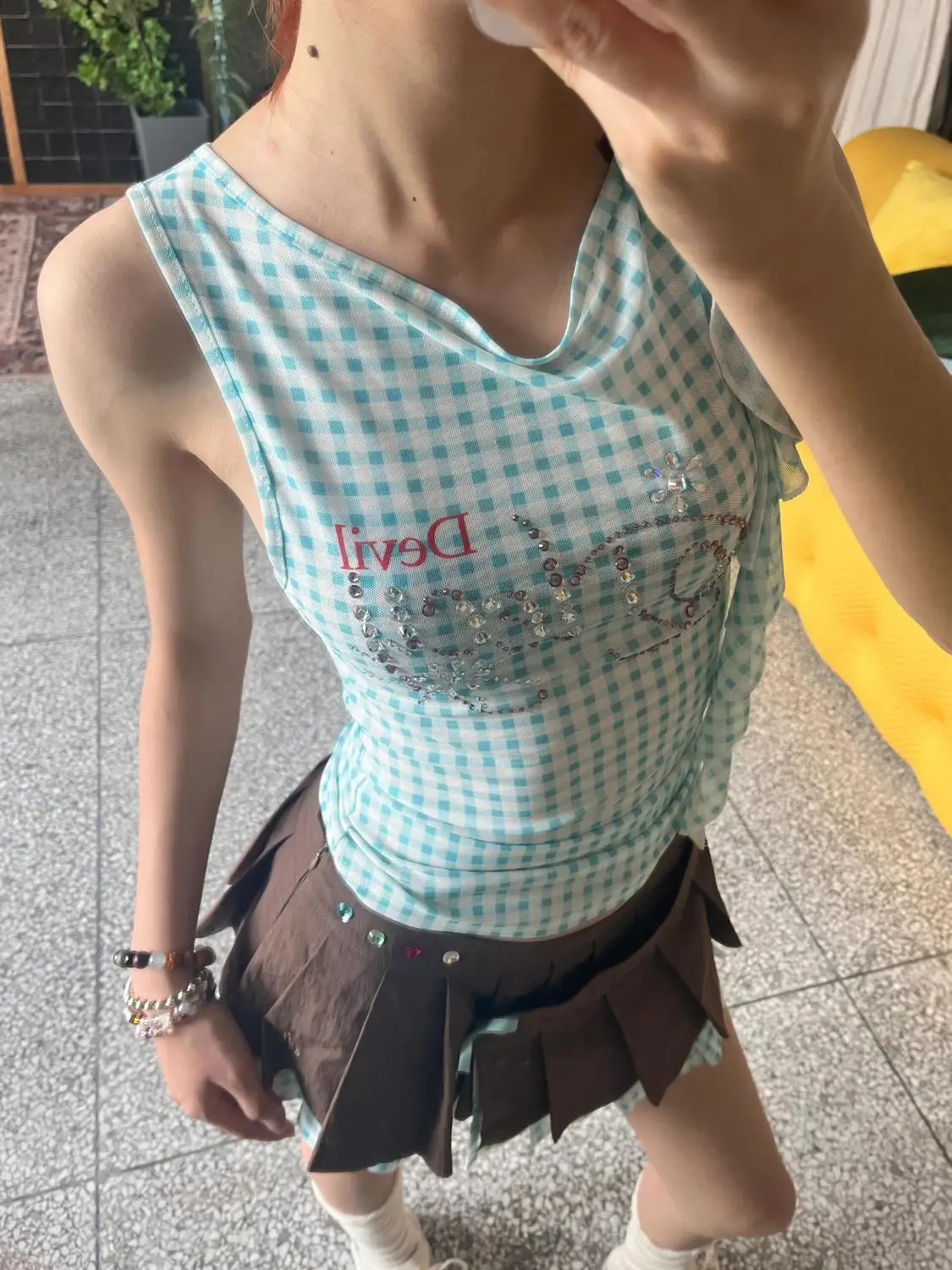 Onalippa azul xadrez tridimensional rosa colete feminino verão fita design quente diamante topo doce picante fino ajuste suspender