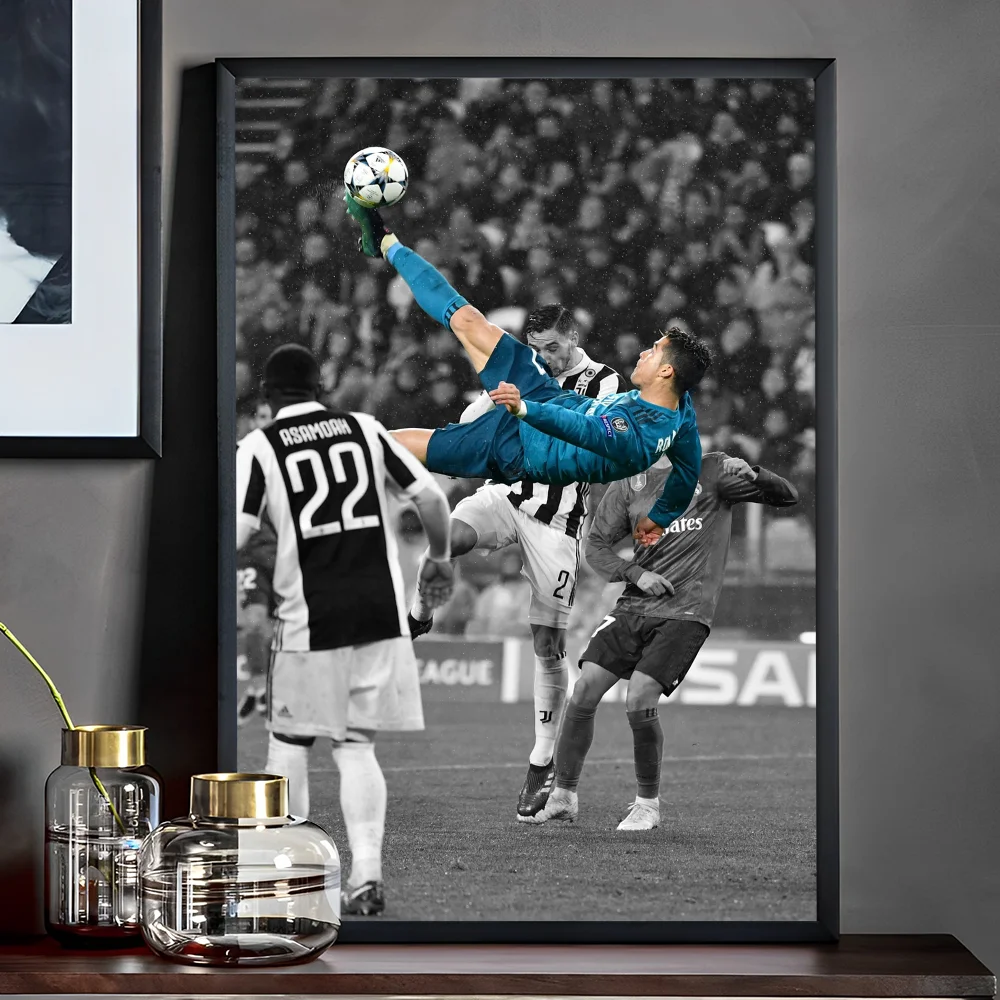 R-Ronaldo Football C-CR7 Plakaty anime Przyklejona fantazyjna naklejka ścienna do salonu Dekoracja baru Dekoracja ścienna pokoju