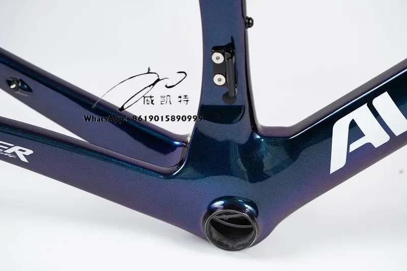 

2024 New Design Avenger R7 China Carbon Road Racing Bike Frame Full Hidden Aero Disc Brake Road Frameset BB86 With Most Popular