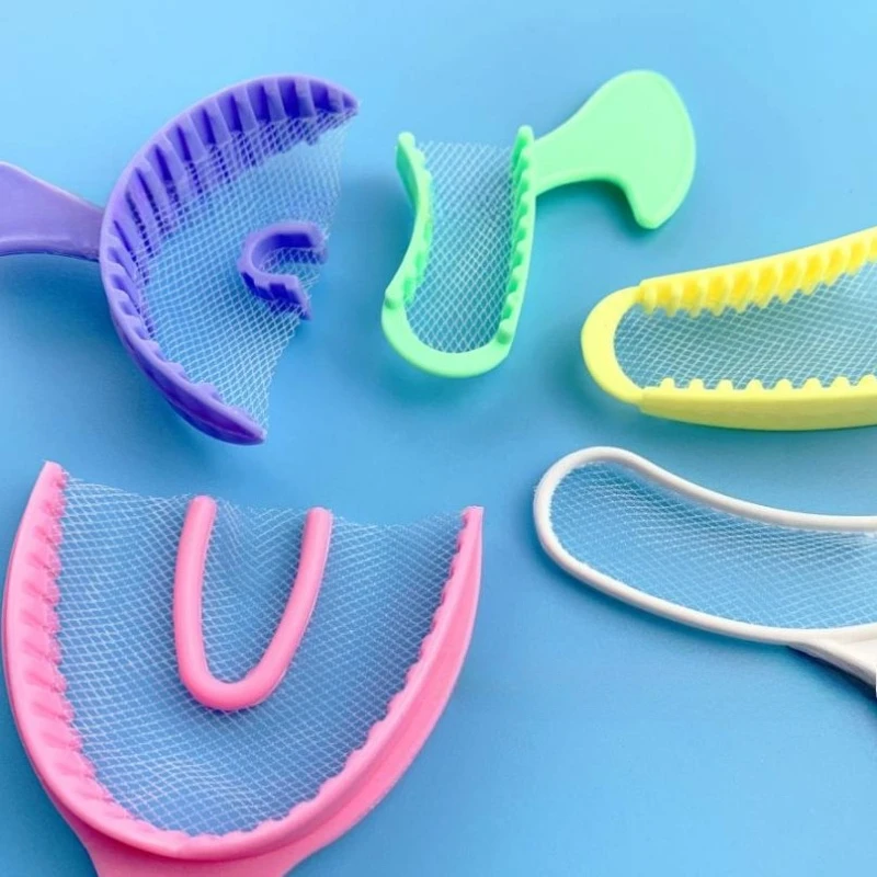 

140Pcs Dental Bite Impression Triple Trays Mold Disposable Plastic Registration Tray with Net Teeth Holder Colorful