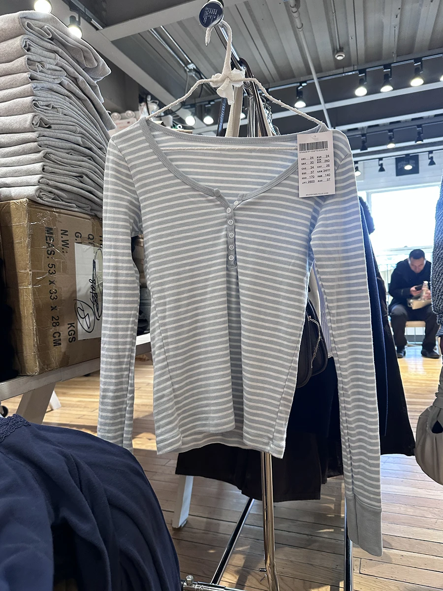 New Classic Striped Long Sleeve Tees Woman Buttons Scoop Neck Cotton Slim T-shirt Autumn Light Blue Sweet Casual Basic Top Y2k