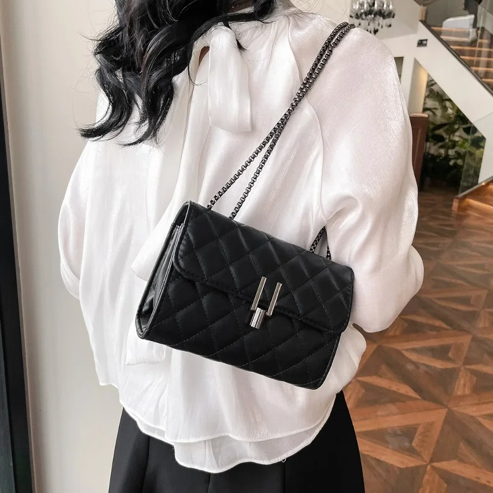 New Women Bags Vintage Black Leisure Flap Purses and Handbags Simple All-matched Chain Small Square Bag Shoulder Crossbody Bag