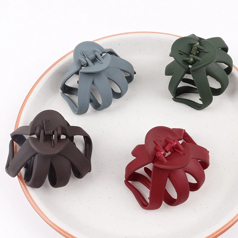 Resin Sweet Watermelon Clip Frosted Matte Large Shark Clip Octopus Hair Clip Drop Resistant Hair Grip Hair Accessories Head
