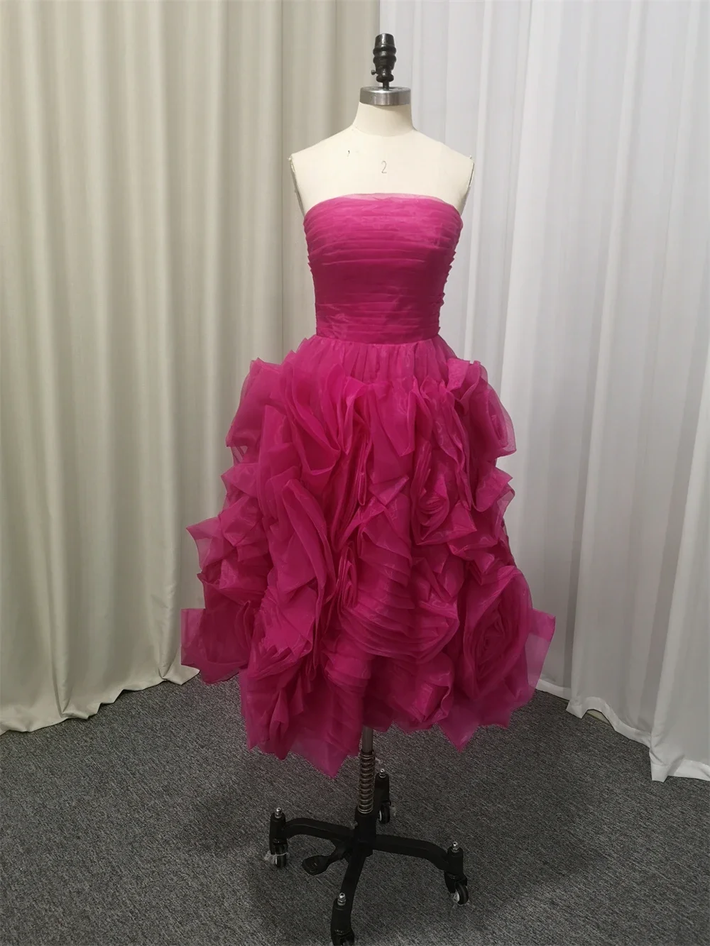 Vestido de fiesta de gasa sin tirantes para mujer, vestido de baile de quinceañera, flores plegables, ocasión de noche, moda