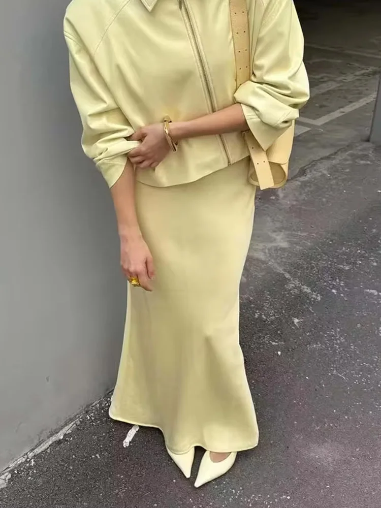 HH Vrouwelijke 2025 Herfst Nieuwe Mode Vintage Gele Revers Rits Lange Mouw Jas Vrouwelijke High Street Causale PU Leren Jas