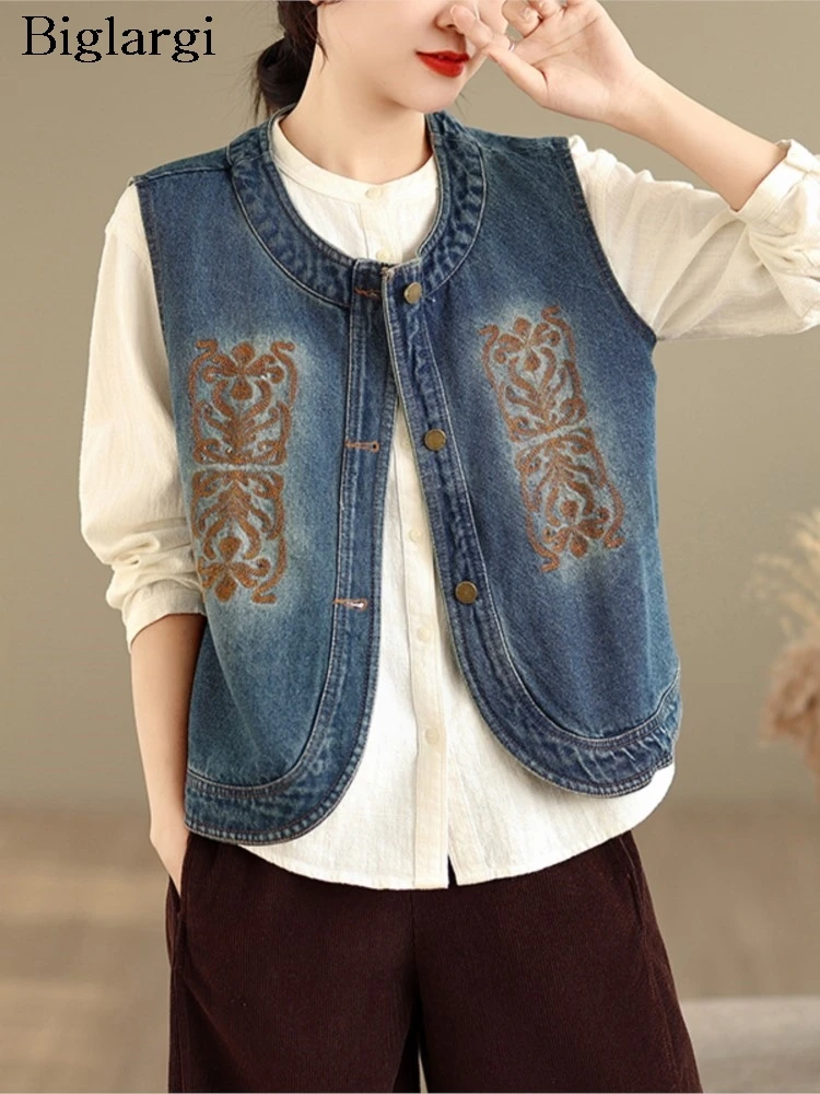 

Весенняя женская джинсовая куртка оверсайз с цветочной вышивкой, укороченная, повседневная, джинсовое пальто для женщин