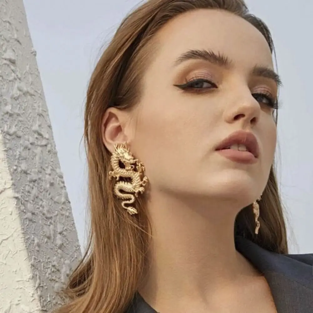Vintage Chinese Style Dragon Stud Earrings for Women Trendy Punk Personality Animal Totem Earrings Statement Jewelry Gift