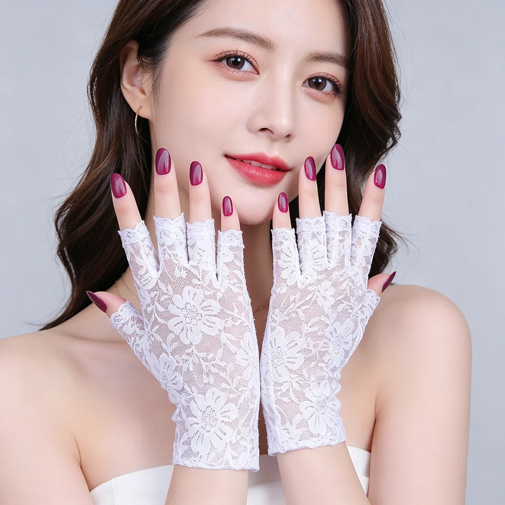 

Women Black Sexy Lace Fingerless Short Gloves Bride Wedding Half Finger Elasticity Cycling Driving Gothic Lolita Cosplay Gloves