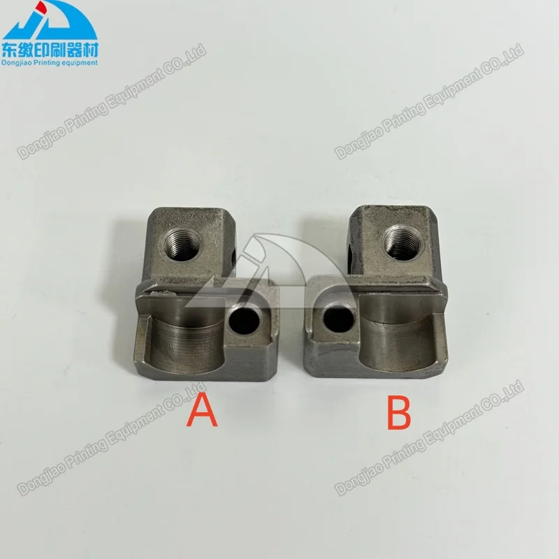 Offset การพิมพ์อะไหล่เครื่อง Roller Bracket L2.030.485 L2.030.486 สําหรับ Heidelberg PM74 SM74 พิมพ์เครื่องสไลด์