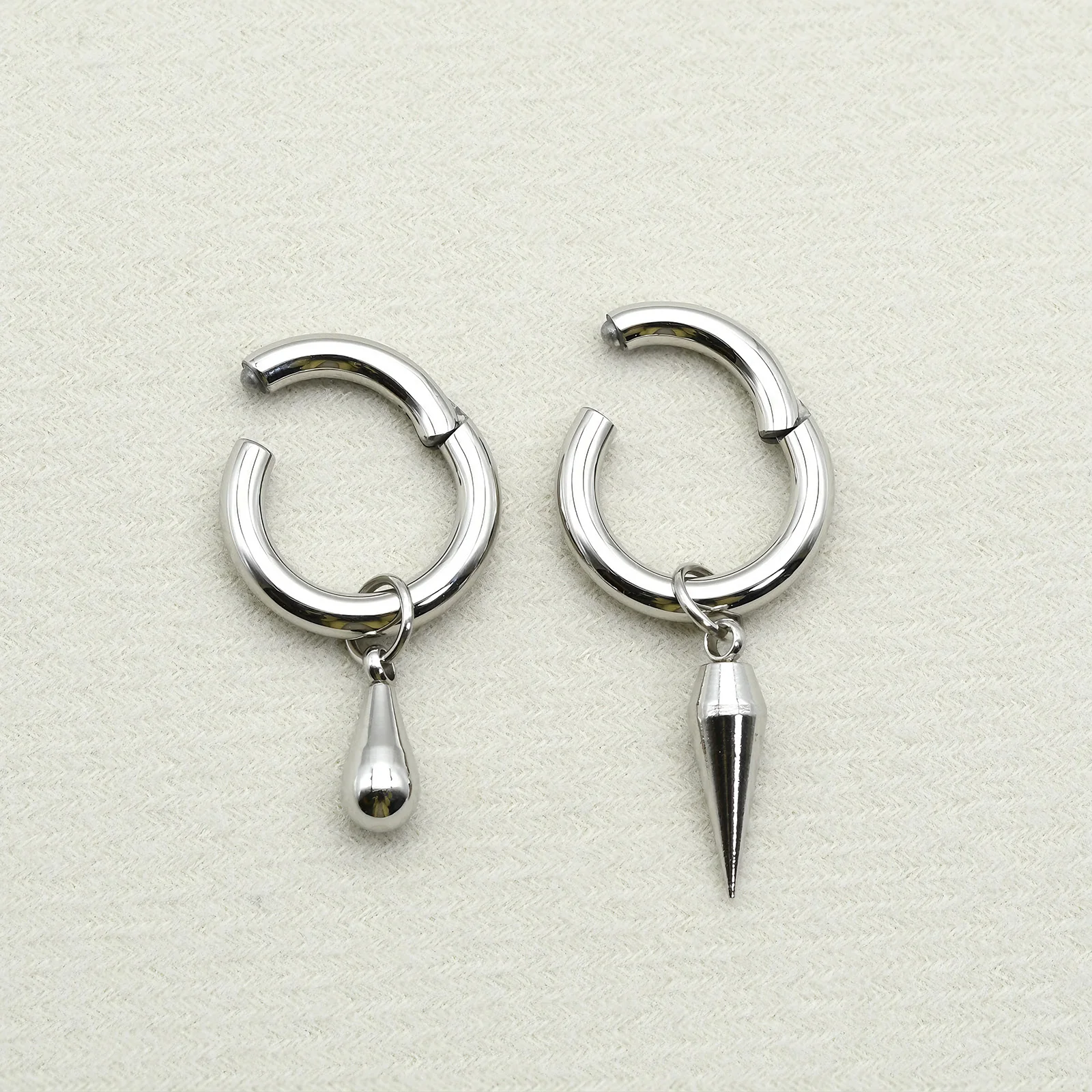 1 Stück Wassertropfen-Spike-Charm-Klicker-Ring aus 316L Edelstahl, Nasenring, Septum-Piercing, Ohr-Expander, Ohrläppchen-Schmuck – Detail 5