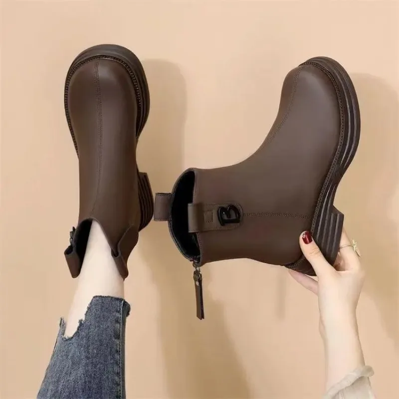 Autumn and Winter Thick Soled Soft Leather and Fleece Women's Ankle Boots British-style Wide-toe Comfortable Black Leather Boots