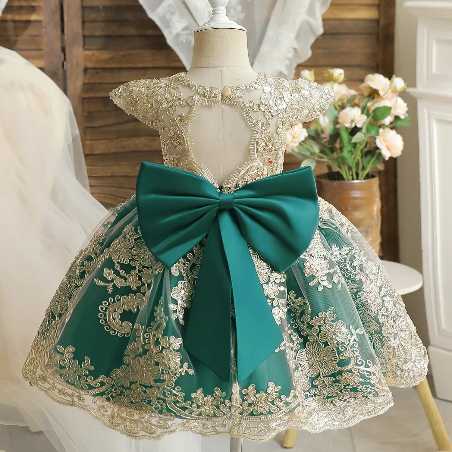 Baby Girls Lace Dress Embroidery Flower Elegant Princess Dresses for 1-5 Years Newborn Gown Infant Green/Red Christmas Costumes