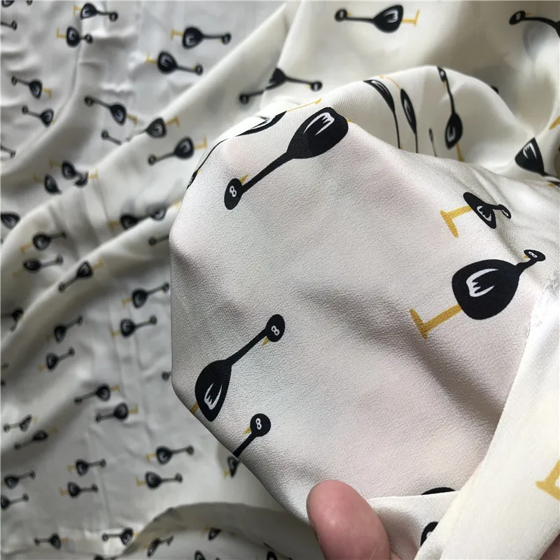 1 meter 100% Mulberry Silk 14 momme Crepe Silk Fabric Cute Ducks Printed 136cm 53