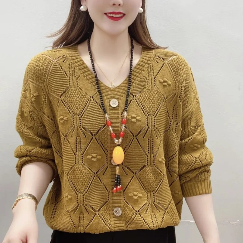 Autumn and Winter Women's Pullover V-neck Long Sleeve Hollow Button Solid Print Loose Commuter Fashion Casual Elegant Knit Tops