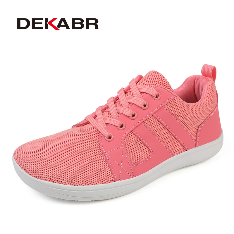 

DEKABR повседневные кроссовки для пар, легкие, мягкие, на шнуровке, дышащие, удобные, эластичные, мужские туфли на плоской подошве с широким носком, босиком