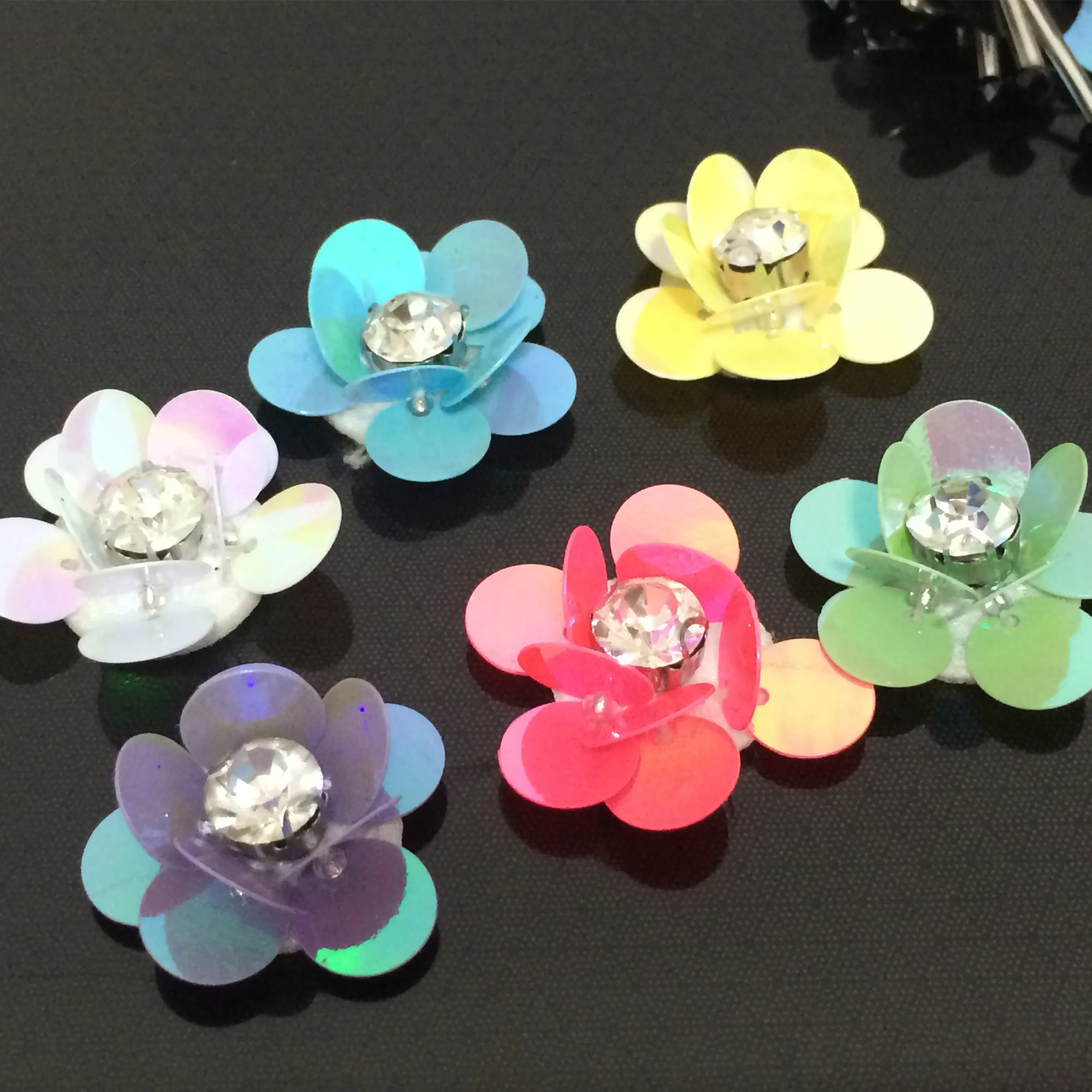 

3D цветок, 6 цветов, стразы, бисер, кристаллы, блестки, нашивки, аппликация, украшение, пришивание нашивки, аксессуары для одежды, одежда