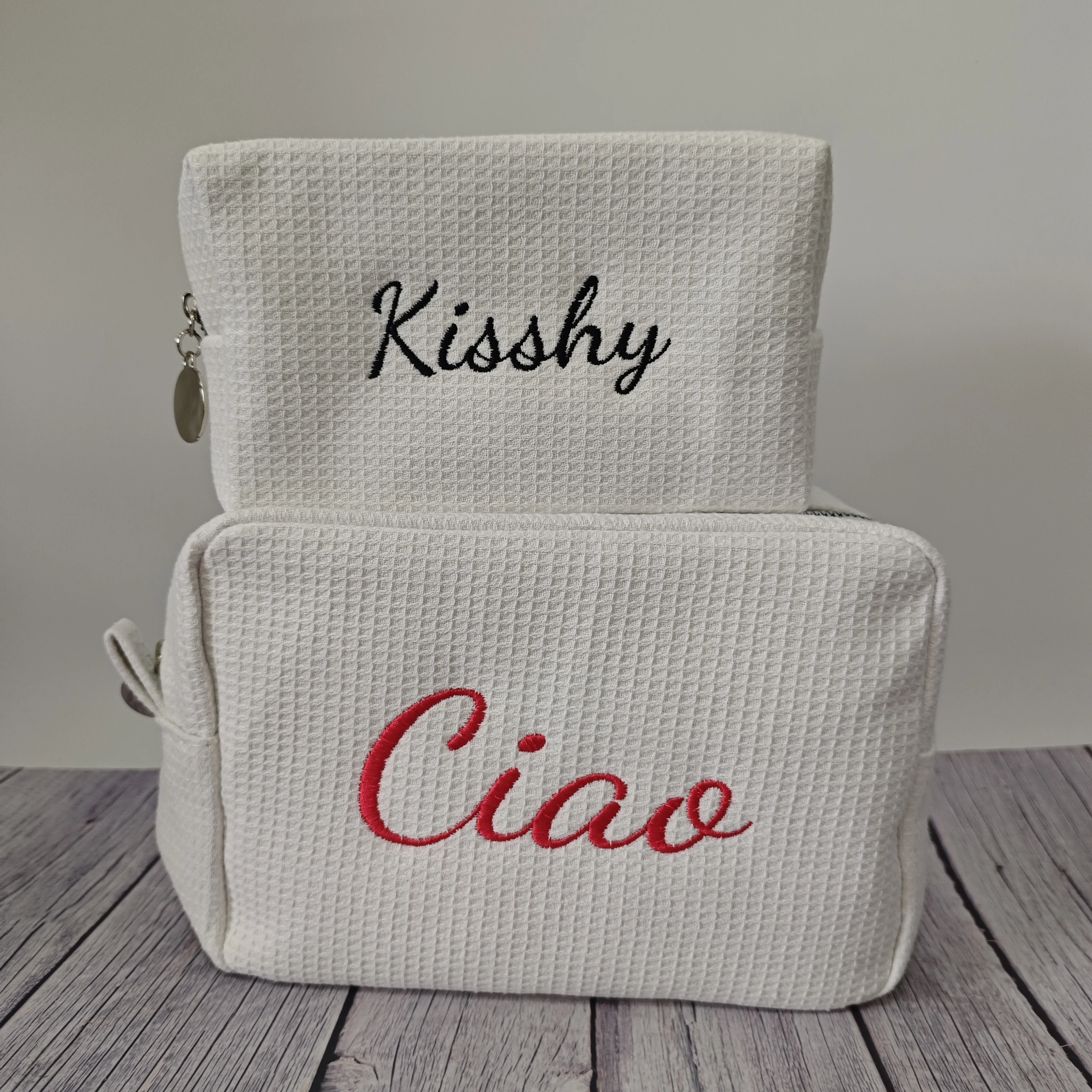 Custom Makeup Bag Gift For Girls 2025 Waffle Travel Storage Large Capacity Toilet Bag Personalized Name For Bridesmaid Presents