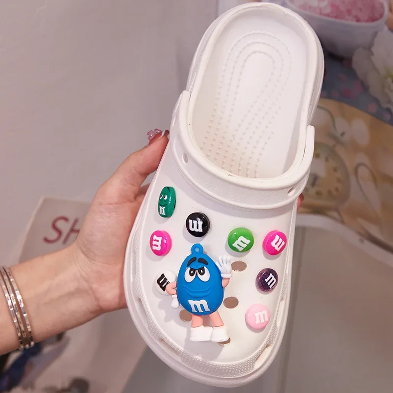 2024 Whole Set Hot Sale DIY Hole Shoes Charms for Cute Cartoon Handmade Charms Designer Quality Garden Shoe Decoration Girl Gift