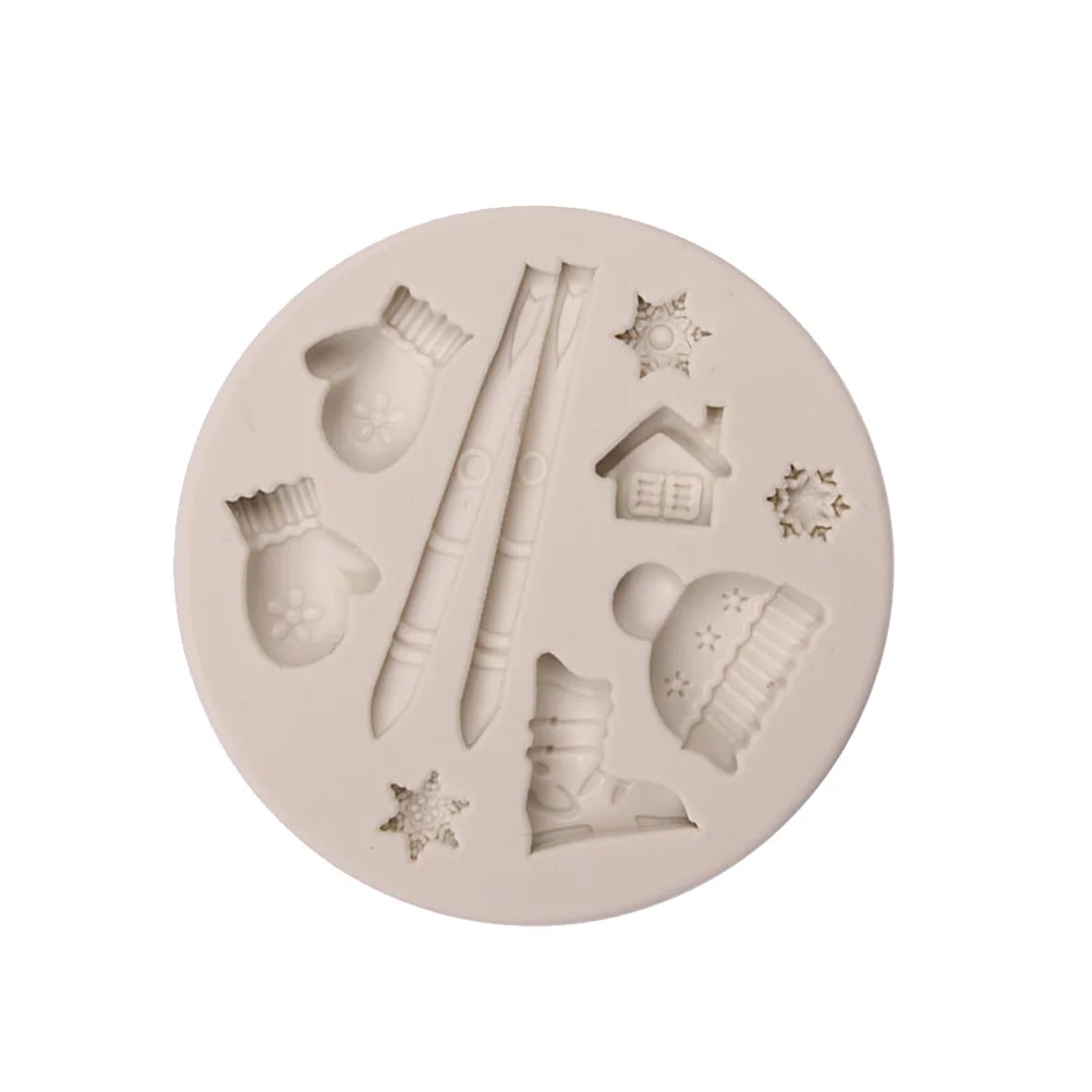 

Christmas Silicone Mold Snowflake Stocking Hat House Shape DIY Fondant Chocolate Cake Decoration Baking Tool Random Color