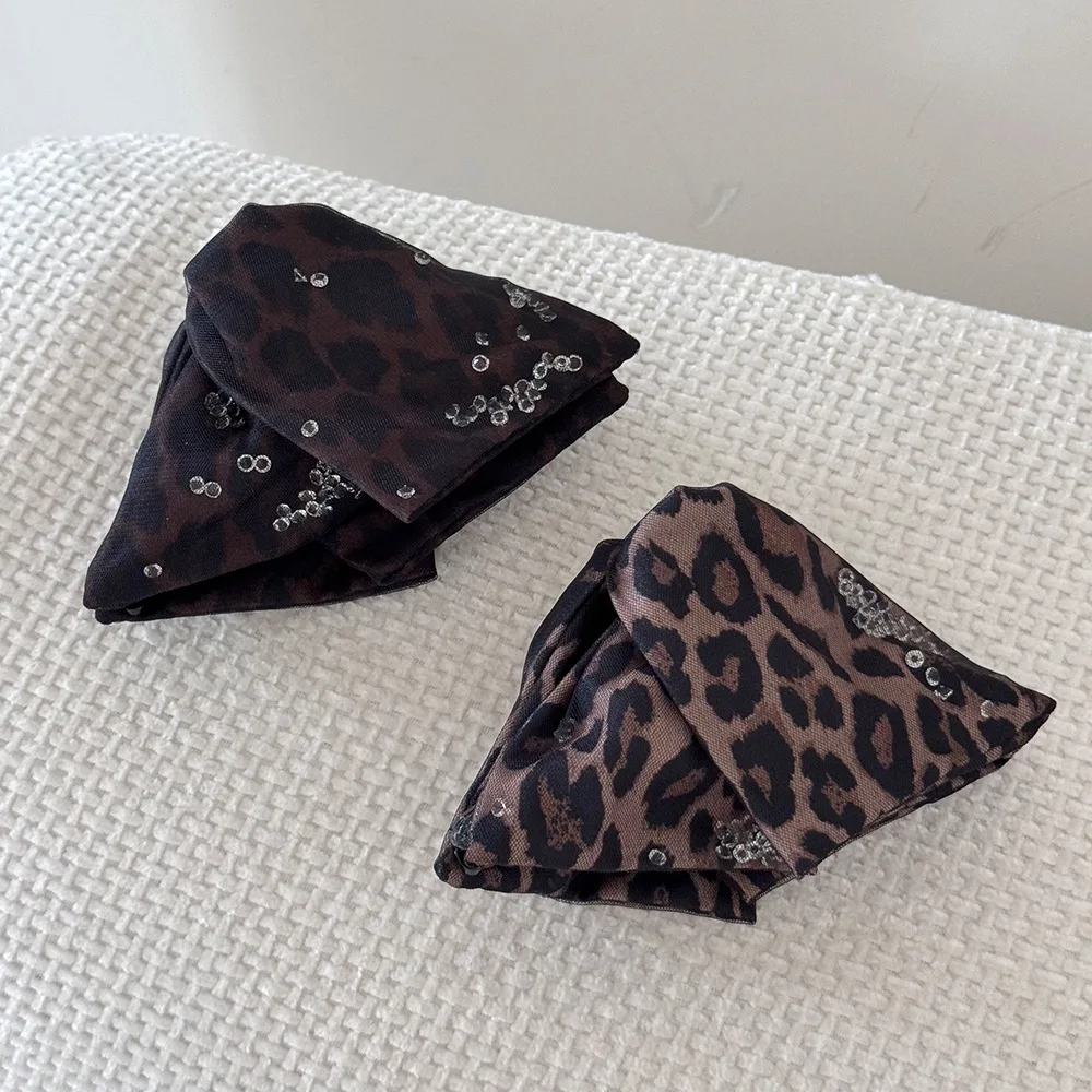 

Leopard print shark clip Pin for women girl korean hair accessories vintage popular catches claw leading fashion adults new 2025