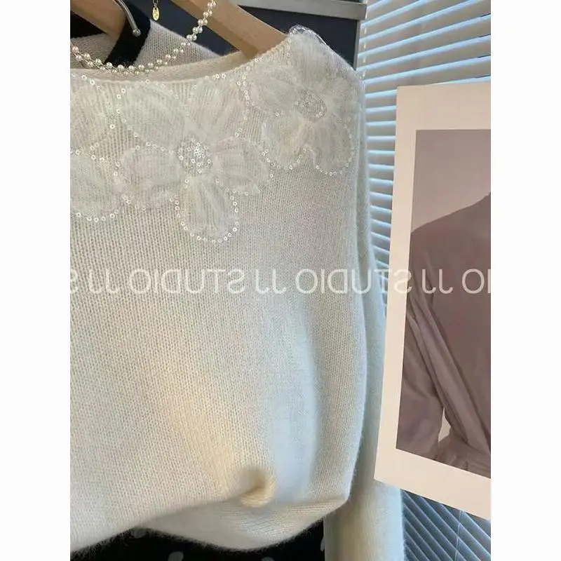 韓国ファッション ルーズプルオーバー レディース 2025年秋新作 ゆったりスタイル ソフトでスティッキーなレース 花柄 ブライト インナーニット セーター トップス