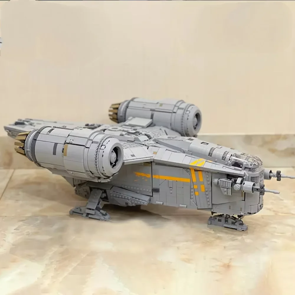 

6187 деталей конструктора: модель космического корабля Star Mandalorian Razor Crest, игрушка для декора дома, подарок на день рождения или Рождество