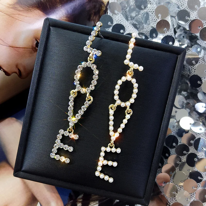 Letter L-O-V-E Shape Long Drop Earrings for Women Asymmetry Imitation Pearl Rhinestones Dangle Earrings Wedding Party Jewelry