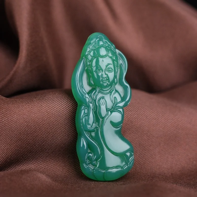 

Natural Green Chalcedony Hand-carved Guanyin Pendant Fashion Boutique Jewelry Men and Women Green Agate Necklace Gift Accessorie