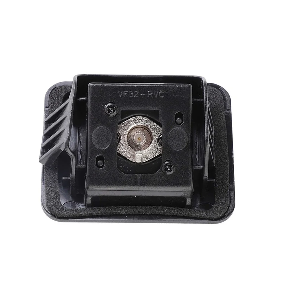 Backup Camera System Reversing Camera For Accurate Parking Assistance 480x600 Resolution 12V Power Supply Adjustable Angle
