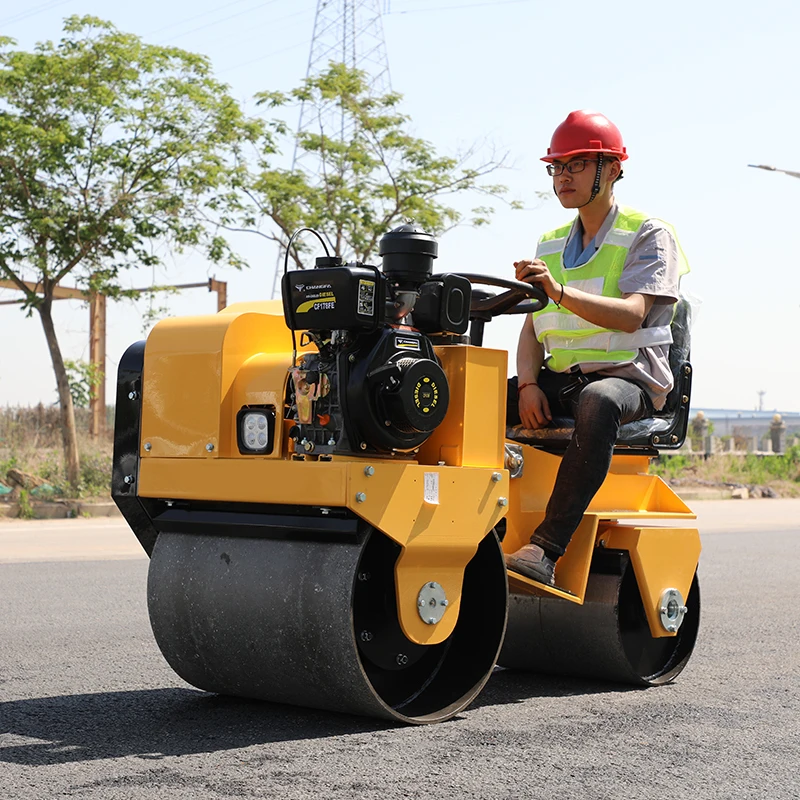 1.2 tons double drum high-efficiency double cylinder vibratory roller, suitable for small engineering projects