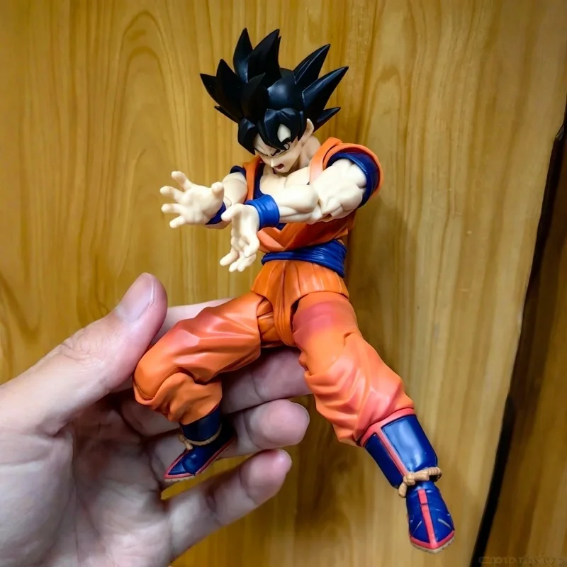 

Original In-Stock BANDAI SHF Son Goku Dragon Ball Z Kind-hearted Saiyan Articulated Action Figure Collectible Ornament Toys Gift