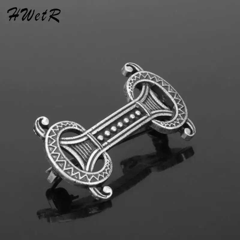 1pcs Creative Medieval Viking Shield Brooches Pin Cloak Shawl Pin Celtic Norse Jewellery Accessories