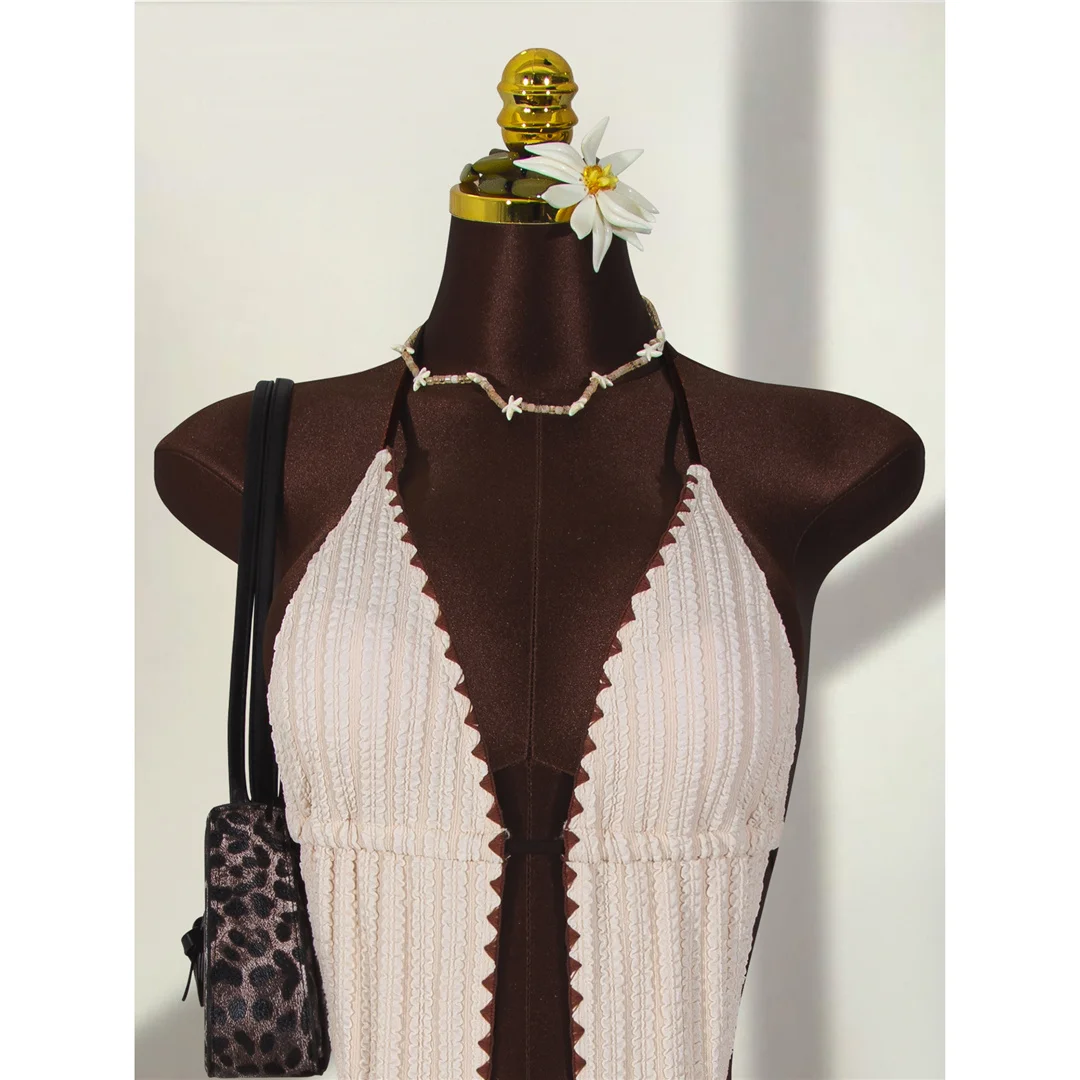 Tief ausgeschnittener Neckholder-Badeanzug mit ausgeschnittenem Rock, Damen-Badeanzug, einteiliger Badeanzug, Damen-Badeanzug mit Falten und Polsterung, Badeanzug, Schwimmanzug V7813 – Detail 7