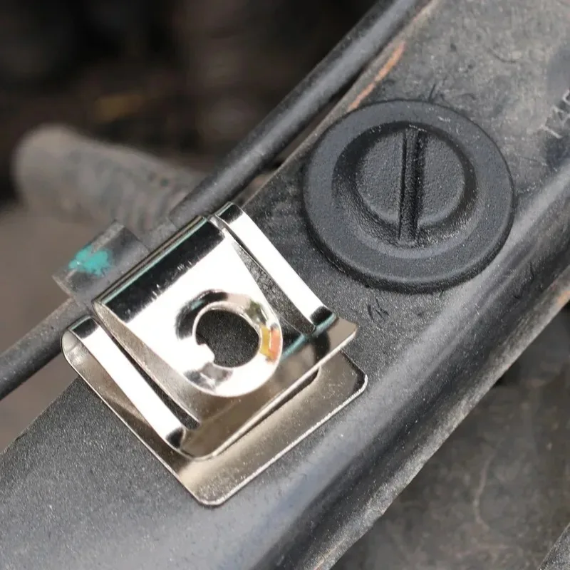 1/2/5 قطعة محرك السيارة تحت علبة التروس درع الجسم سبلاش الحرس السحابة غطاء المسمار كليب Undertray لأودي A3 A4 B5 B6 B7 A6 A8