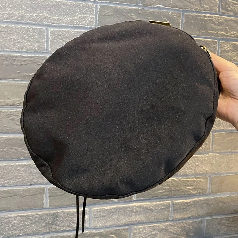 Modny, regulowany kapelusz w stylu punk, oddychający, z płaskim wierzchem, uniwersalny, prosty dodatek do dekoracji i cosplay dla kobiet i mężczyzn.