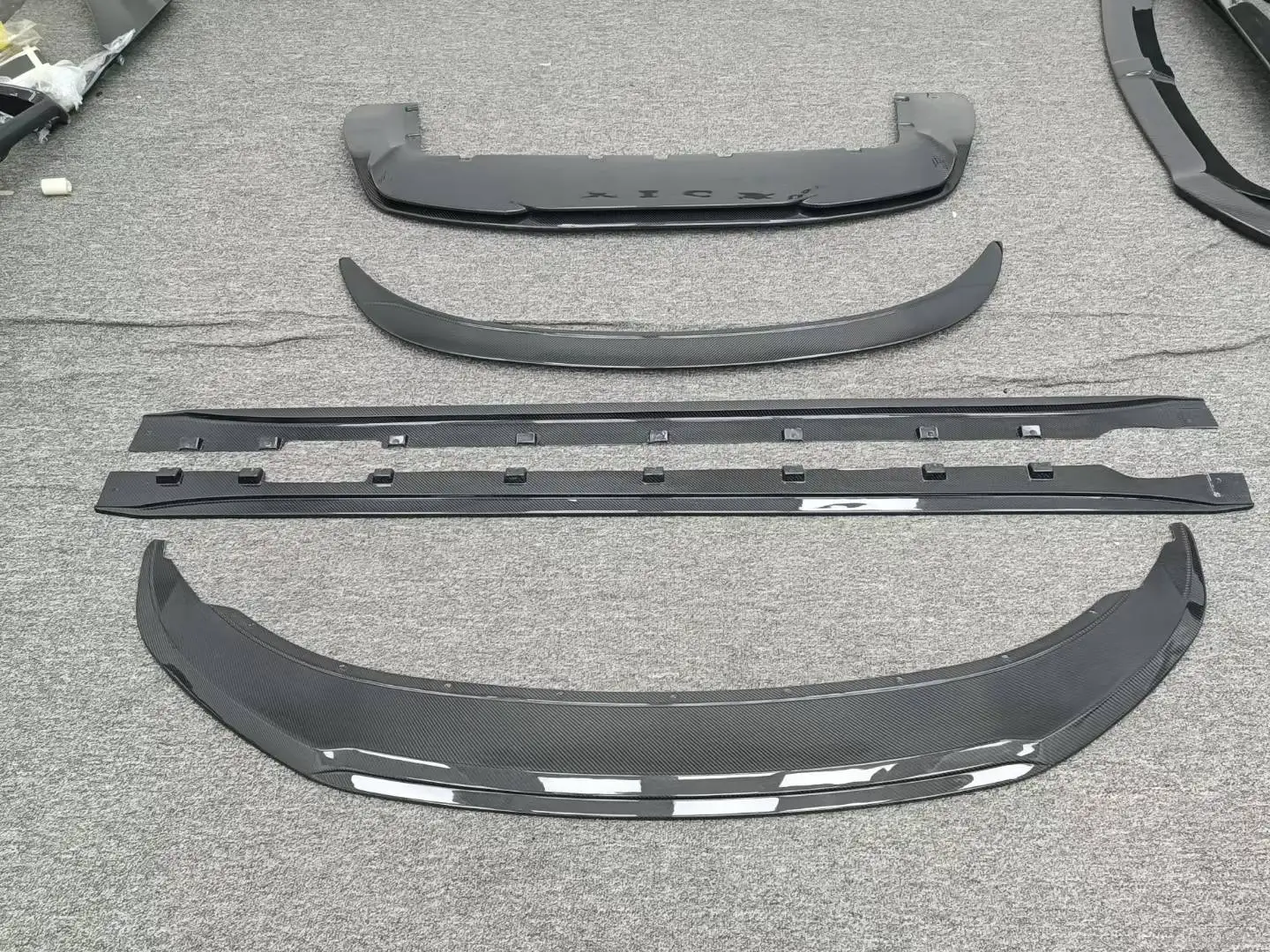 Runde for Zeeker 007 Upgraded and Modified High Quality Carbon Fiber Body Kit Car Bumper Manufacturer Direct Sales