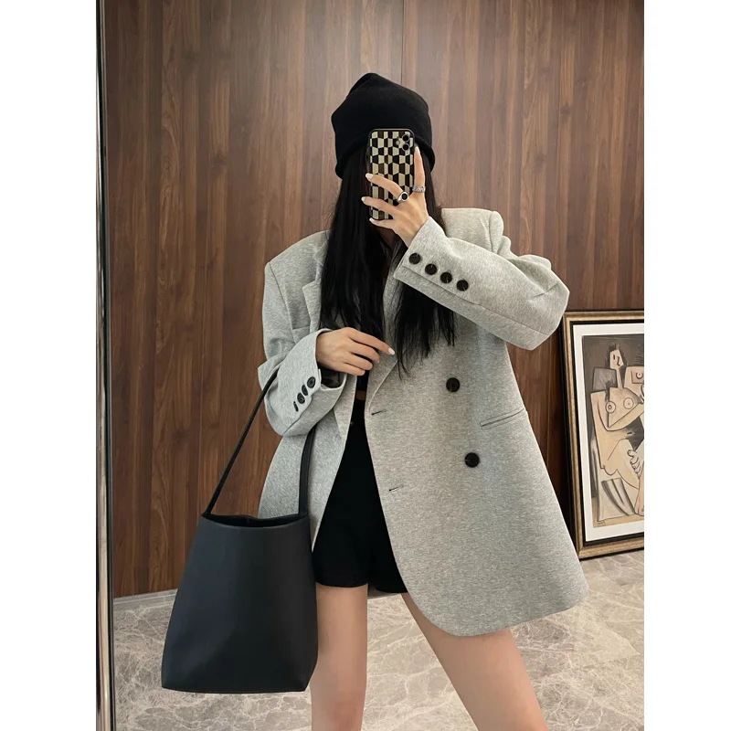 

Женский повседневный пиджак свободного кроя в винтажном стиле для осени и зимы: модный дизайн, качественный материал, эффект стройности