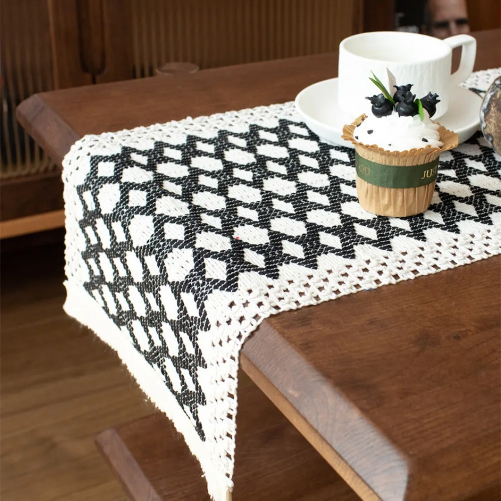 Vintage Hollow Insulation Table Mat Cover Bed Towel Placemats Luxury Plaid Tassel Table Runner Home Kitchen Dining Table Decor 1