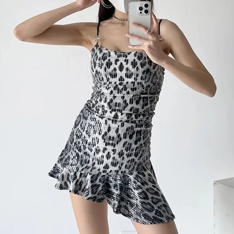 

Hot Spaghetti Strap Halter Sexy Leopard Backless Dress Fashion Elegant Y2k Sequins Sleeveless Club Party Dresses Bodycon Summer