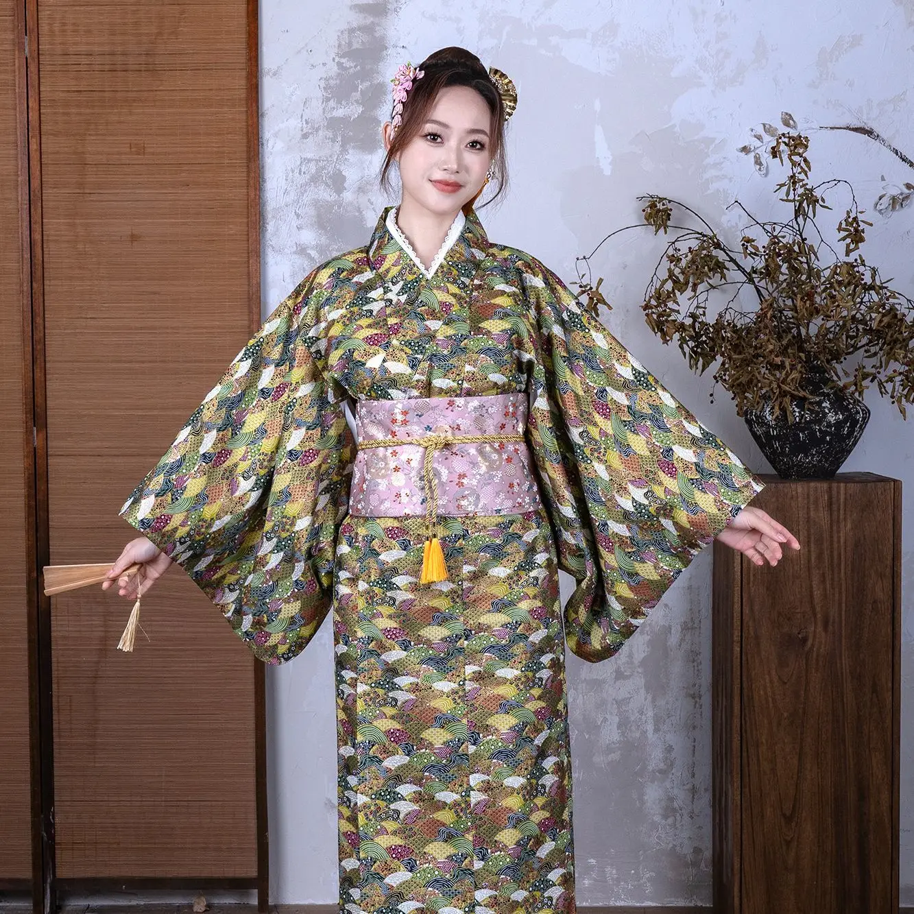 Hanada Green Self-Kimono متجر النص الياباني كيمونو المرأة موسم التصوير الفوتوغرافي تحسين البشكير