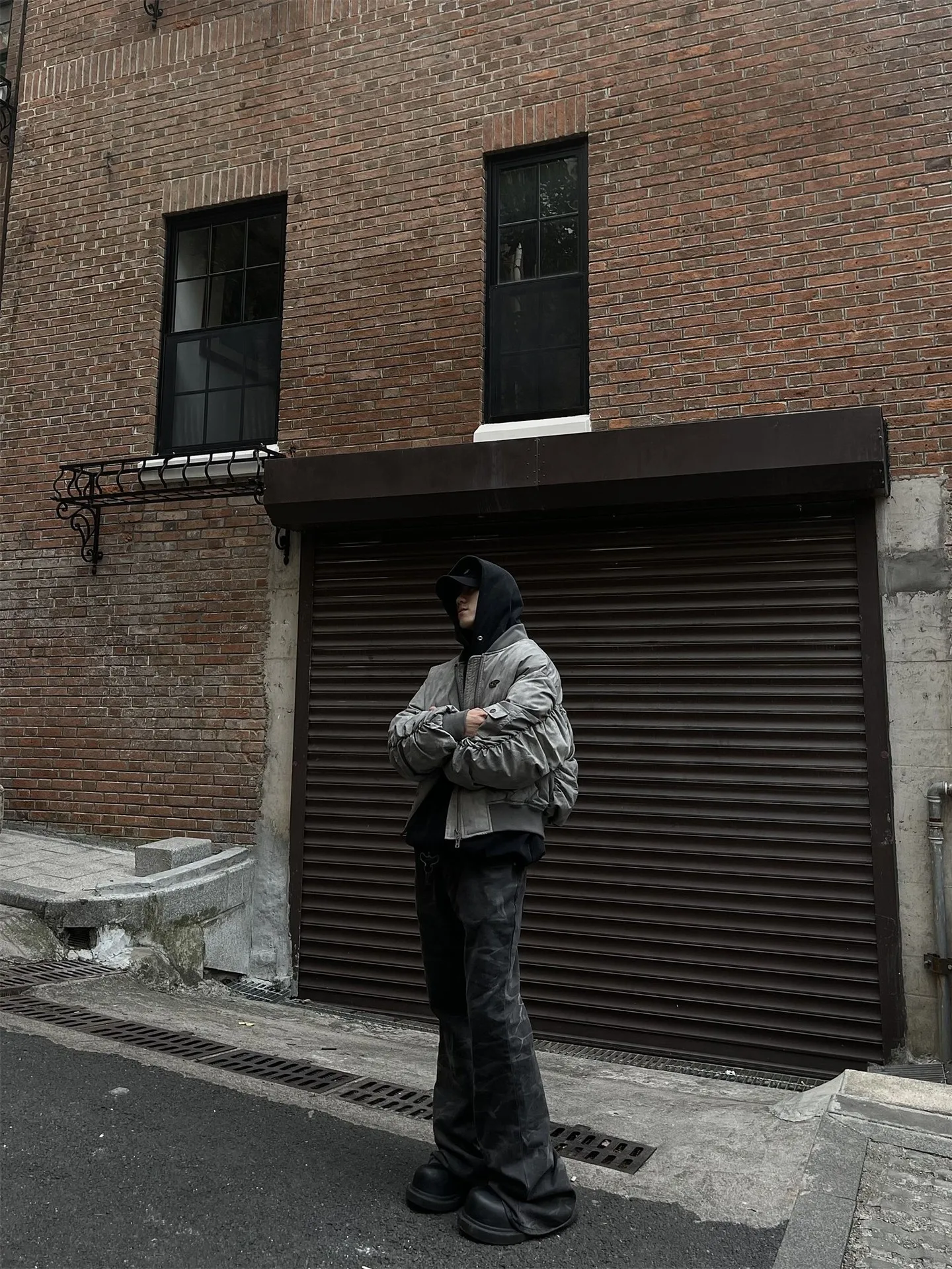Winter Vintage Distressed Style Wrinkle Design Baseball Jacket Cotton American Hip Hop Coat Warm Parka