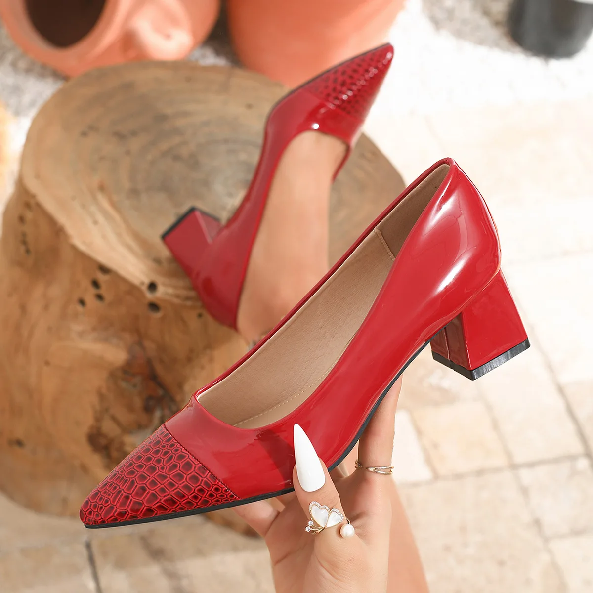 

Bloomsteps Chunky Heel Women's Shoes 2025 New Pointed Toe Patchwork Women's High Heels Plus Size Women's Shoes