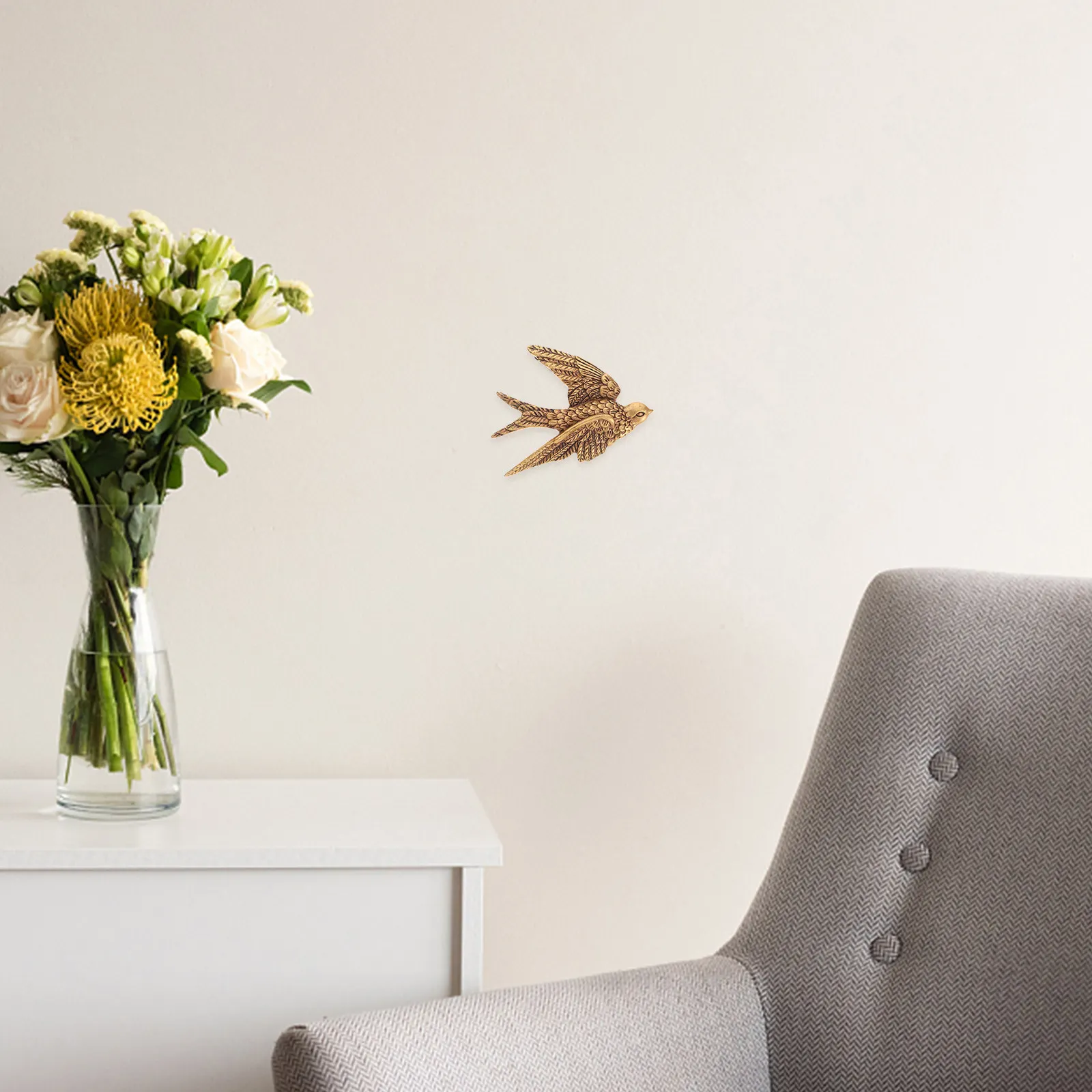 Resin Swallow Wall Pendant Decor Retro Inspired Craftsmanship Fade Resistant Lightweight Swallow Shaped Hanging Art for Home