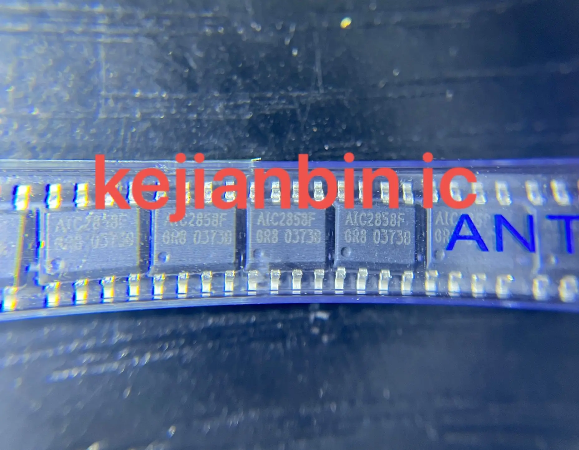 20 قطعة/الوحدة AIC2858 AIC2858F AIC2858FGR8 AIC2858FGR8TR SOP8 100% جديد الأصلي شحن مجاني