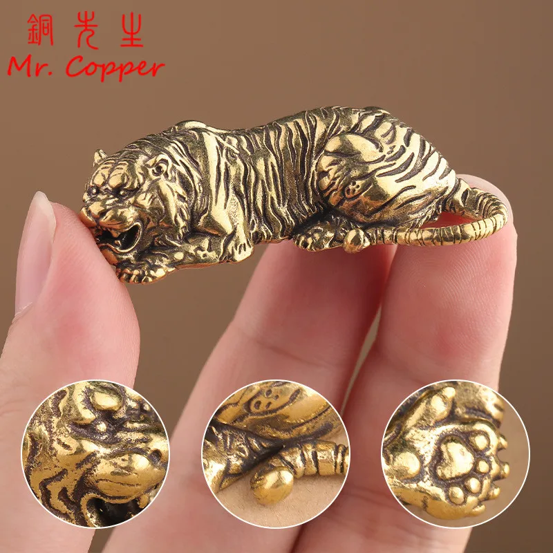Antique Brass Tiger Small Statue Desktop Decoration Vintage Animal King Of Forest Miniatures Figurines Home Decor Ornament Craft