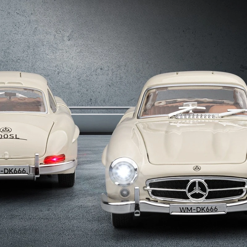 시뮬레이션 1/22 벤츠 300SL 클래식 자동차 모델 소리와 빛 어린이를위한 장난감 차량을 뒤로 당겨 소년 선물 자동차 장식품 미니어처