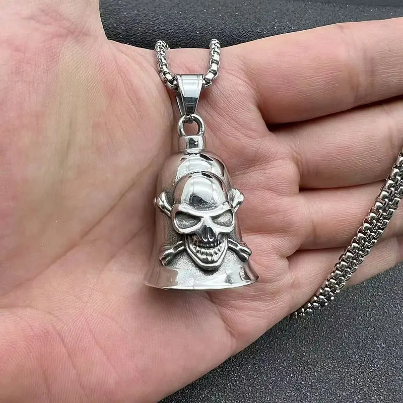 Retro Gothic pirate big ghost head skull bell pendant necklace men\'s punk motorcycle riding rock jewelry