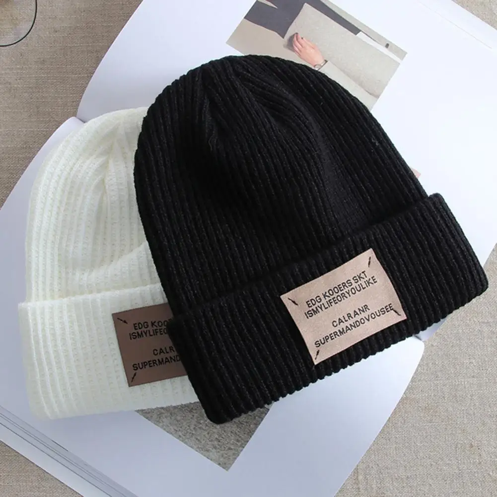 

Unisex Knitted Hat Solid Color Knitted Hat Thickened Warm Knitting Hat with Logo Pattern Fine Workmanship Streetwear for Women's